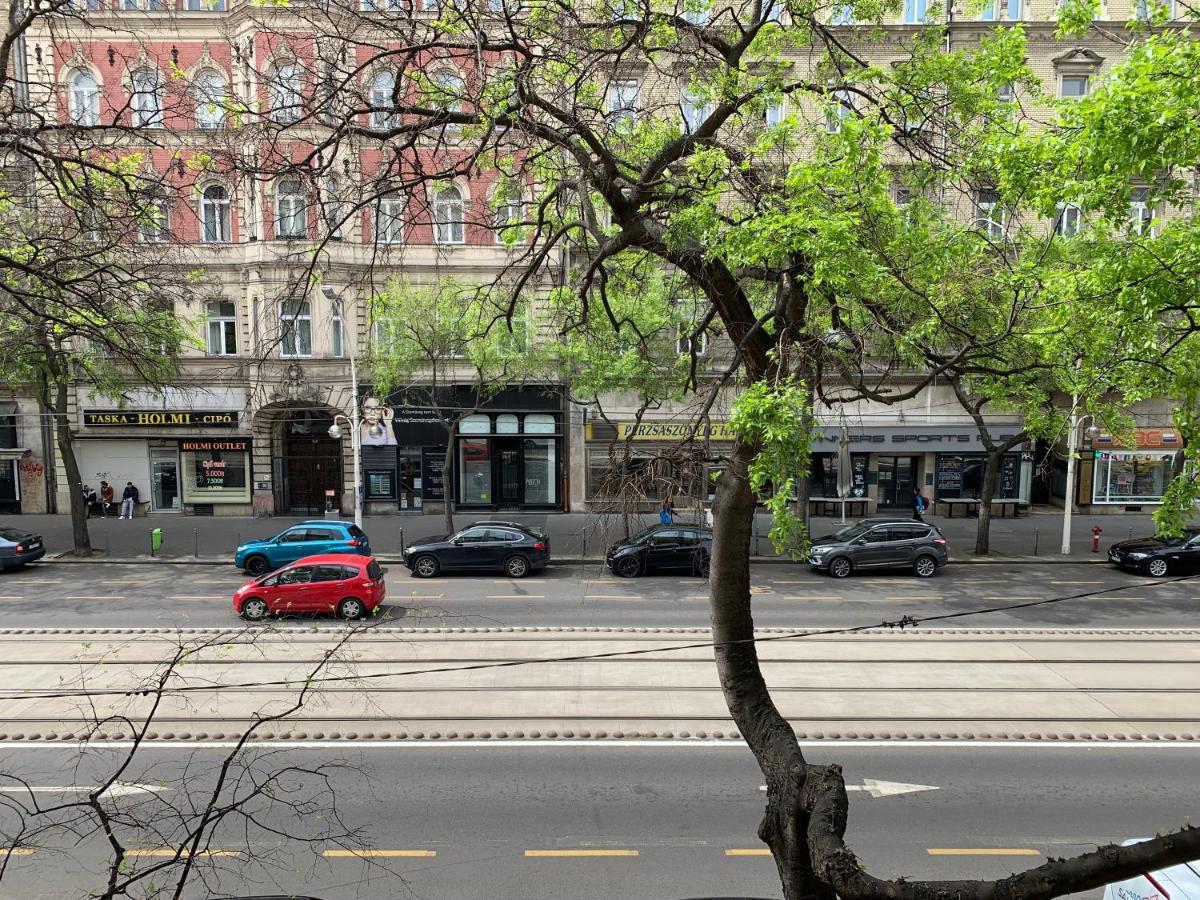 Luxury Apartment In The Central Budapest Luaran gambar